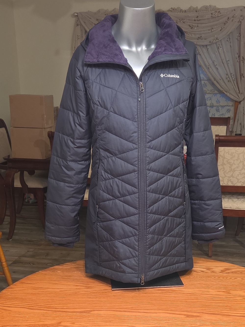 Columbia Women's Dark Gray Puffer Jacket with Purple Lining Size M